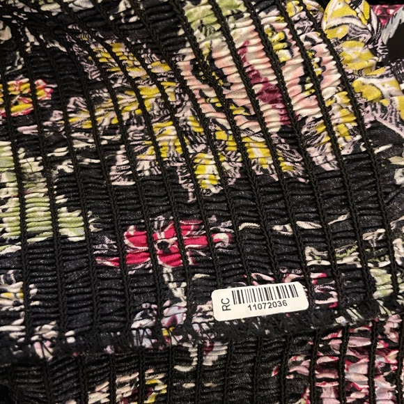 5a7 cinq a sept Blouse Small 100% Silk Black & Multi Floral & Paisley Smocked - Picture 7 of 11